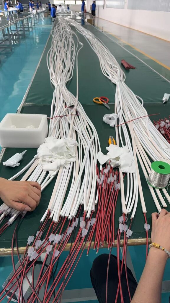 1220 Side view Silicone tube