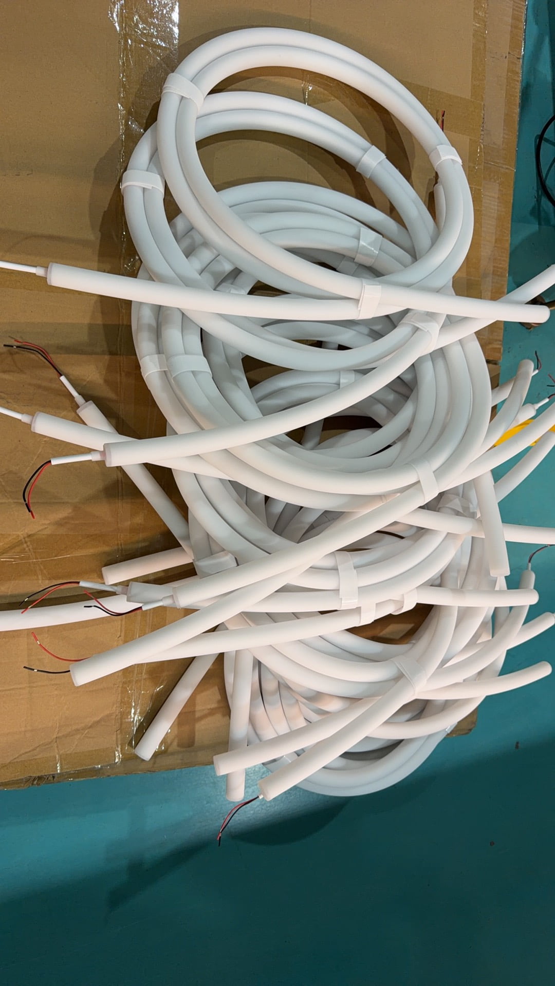 Understanding the complete neon sign system Wholesale Neon Sign System Components