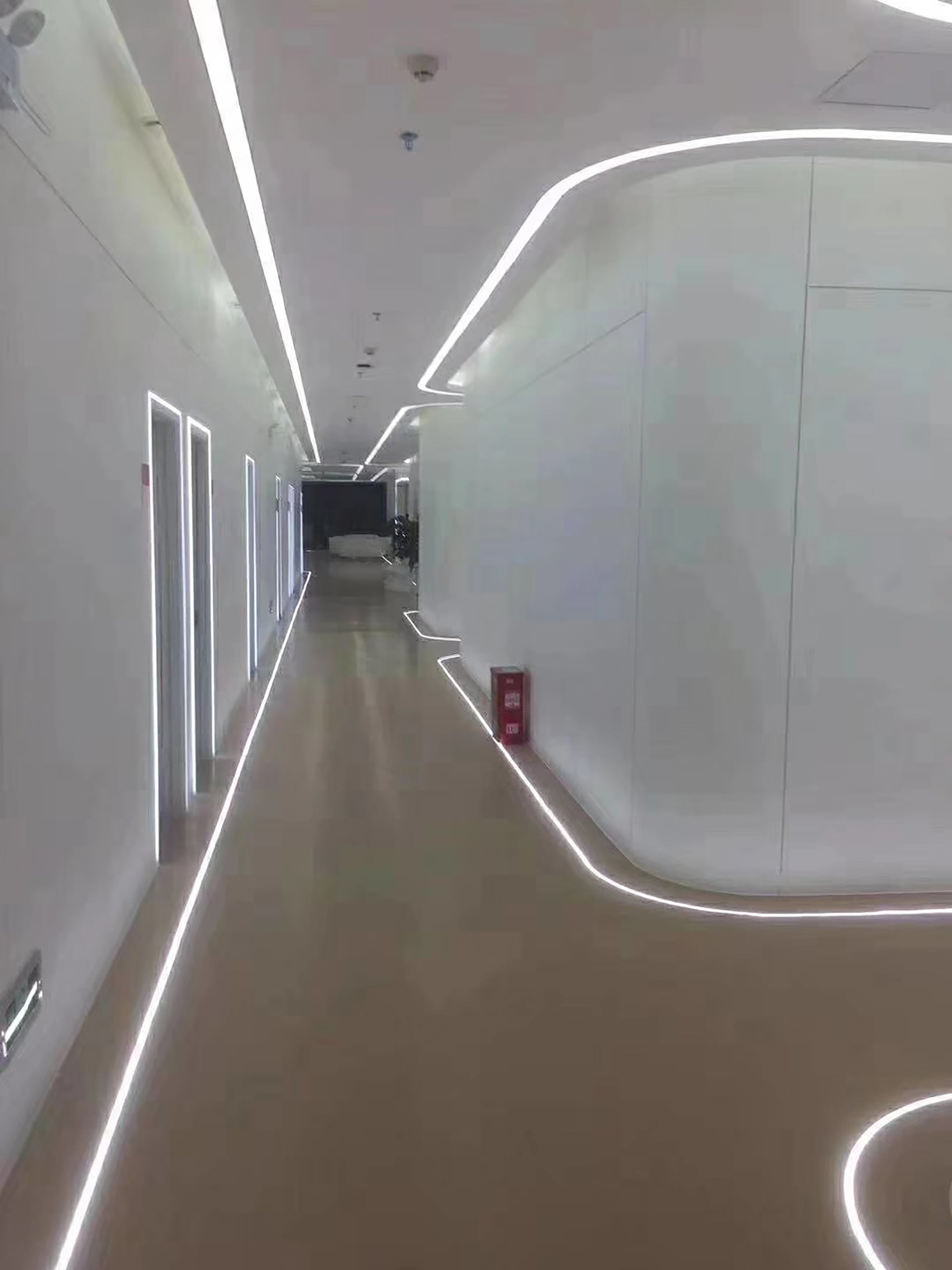 Shrinkage comparison in LED covers