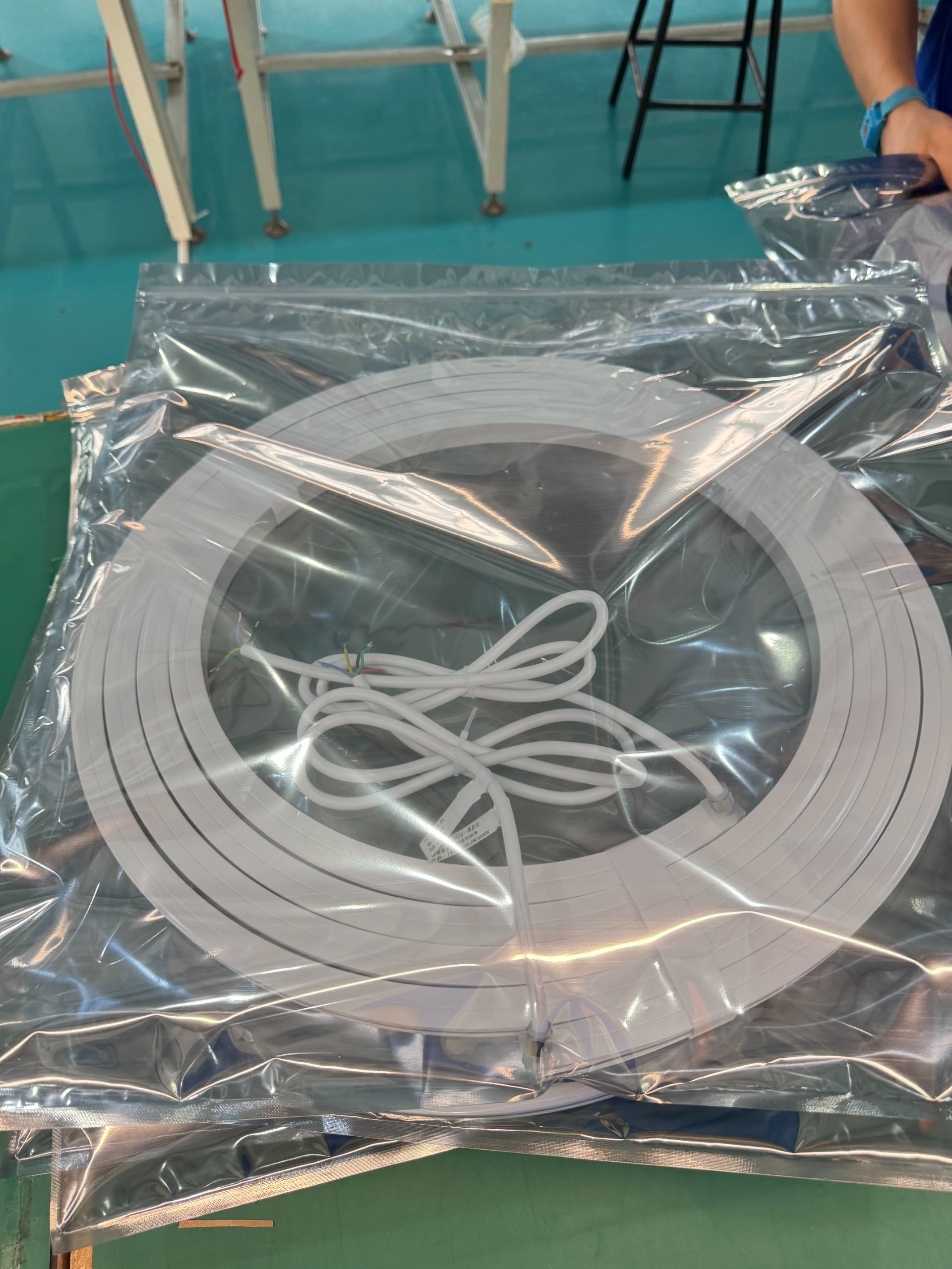LED strip load characteristics