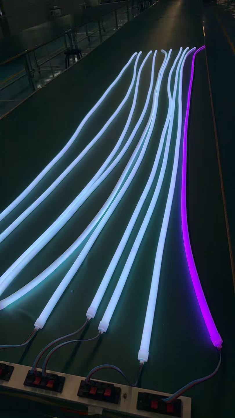 Comparison of UV printed vs traditional neon sign