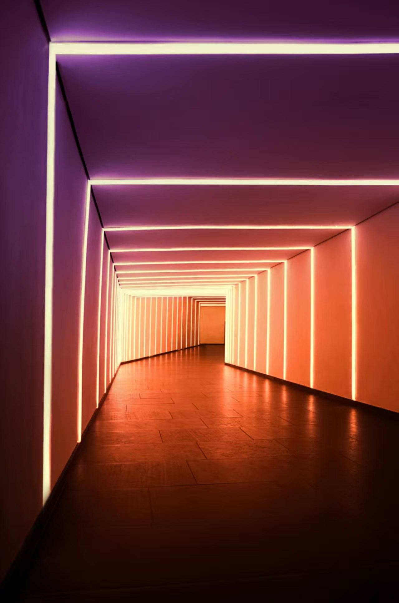 Different installation conditions affecting neon performance Neon installation environment variations